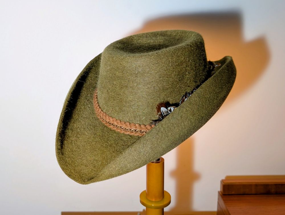 William Keel-Stocker, Hatter