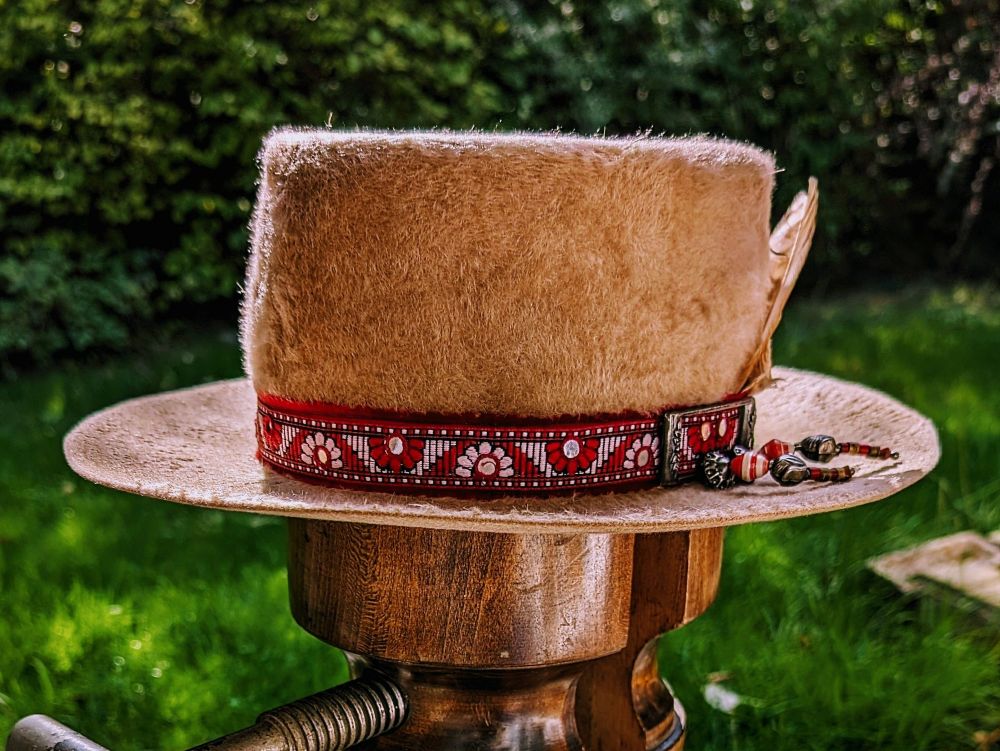 William Keel-Stocker, Hatter